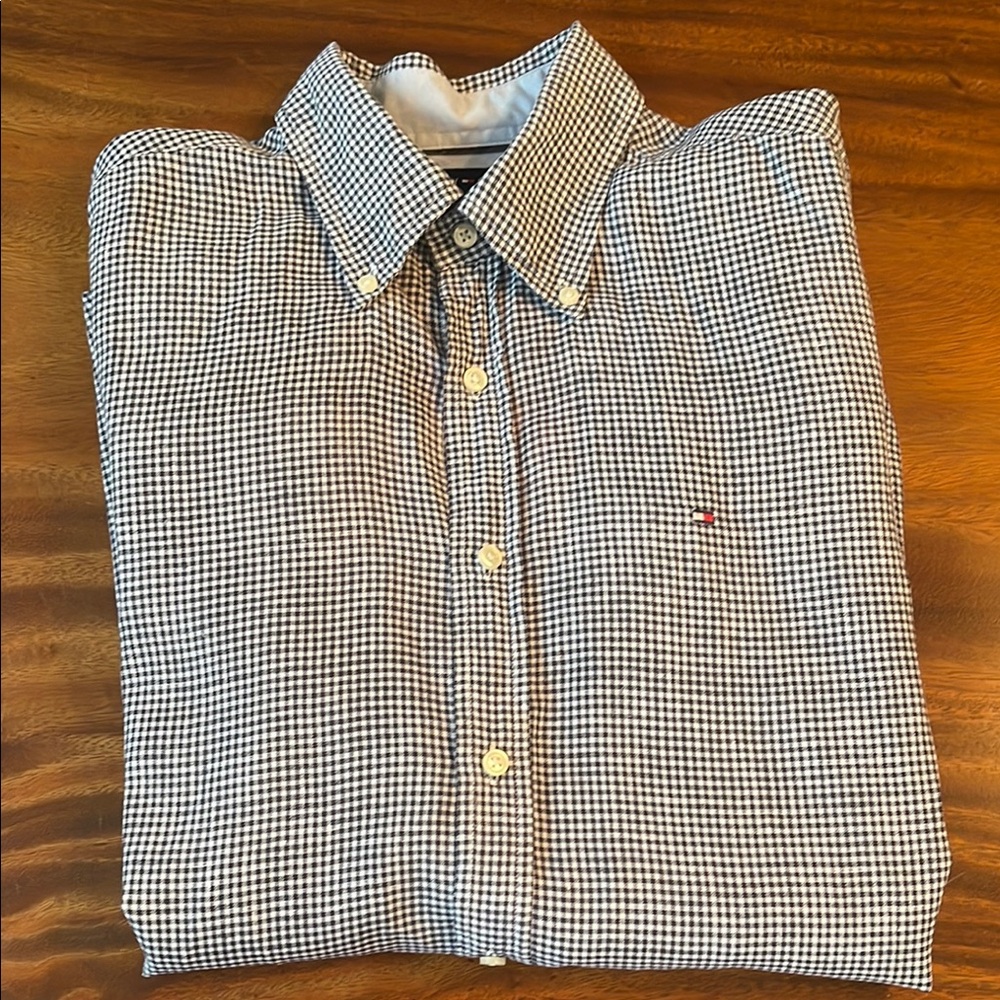 Tommy Hilfiger Black and White Casual Button Down Shirt Size M